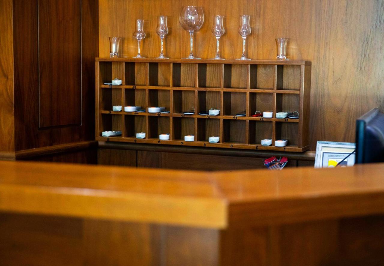 Hotel Leo ペーチ エクステリア 写真
